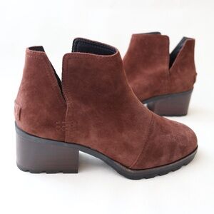 Sorel Chocolate Brown Suede Heeled Ankle Booties EUC Like New